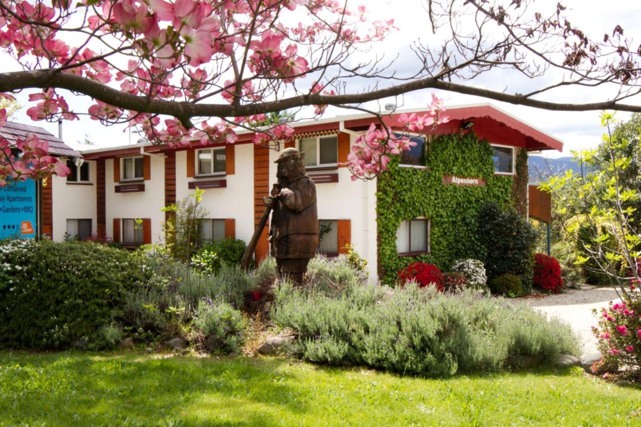 Alpenhorn Holiday Units Mount Beauty Exterior foto