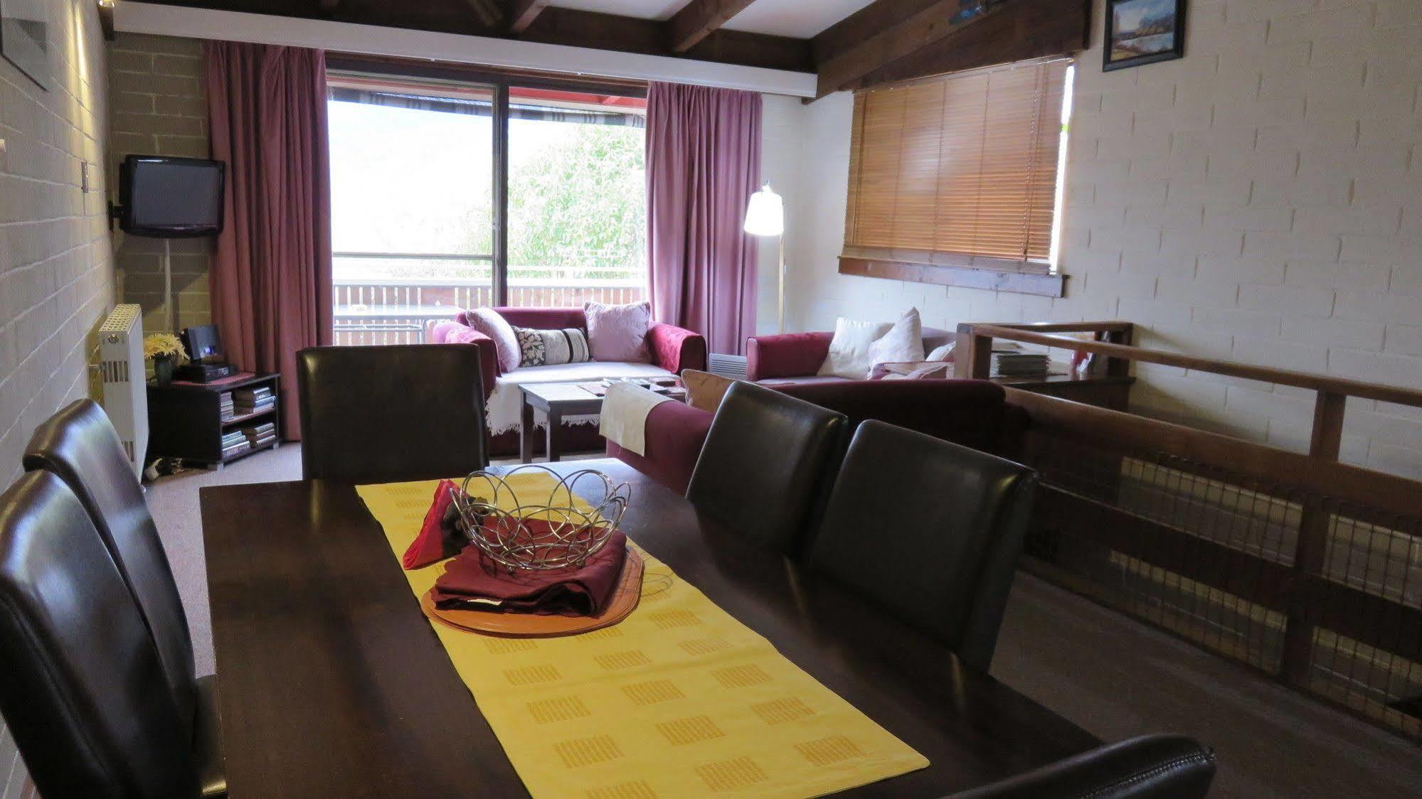 Alpenhorn Holiday Units Mount Beauty Exterior foto